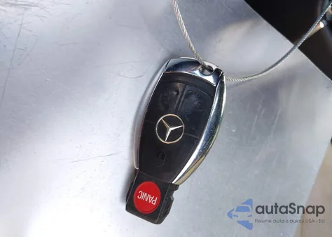 2008 Mercedes-Benz E 550 4Matic из США, поврежденный, VIN WDBUF90X48B209323